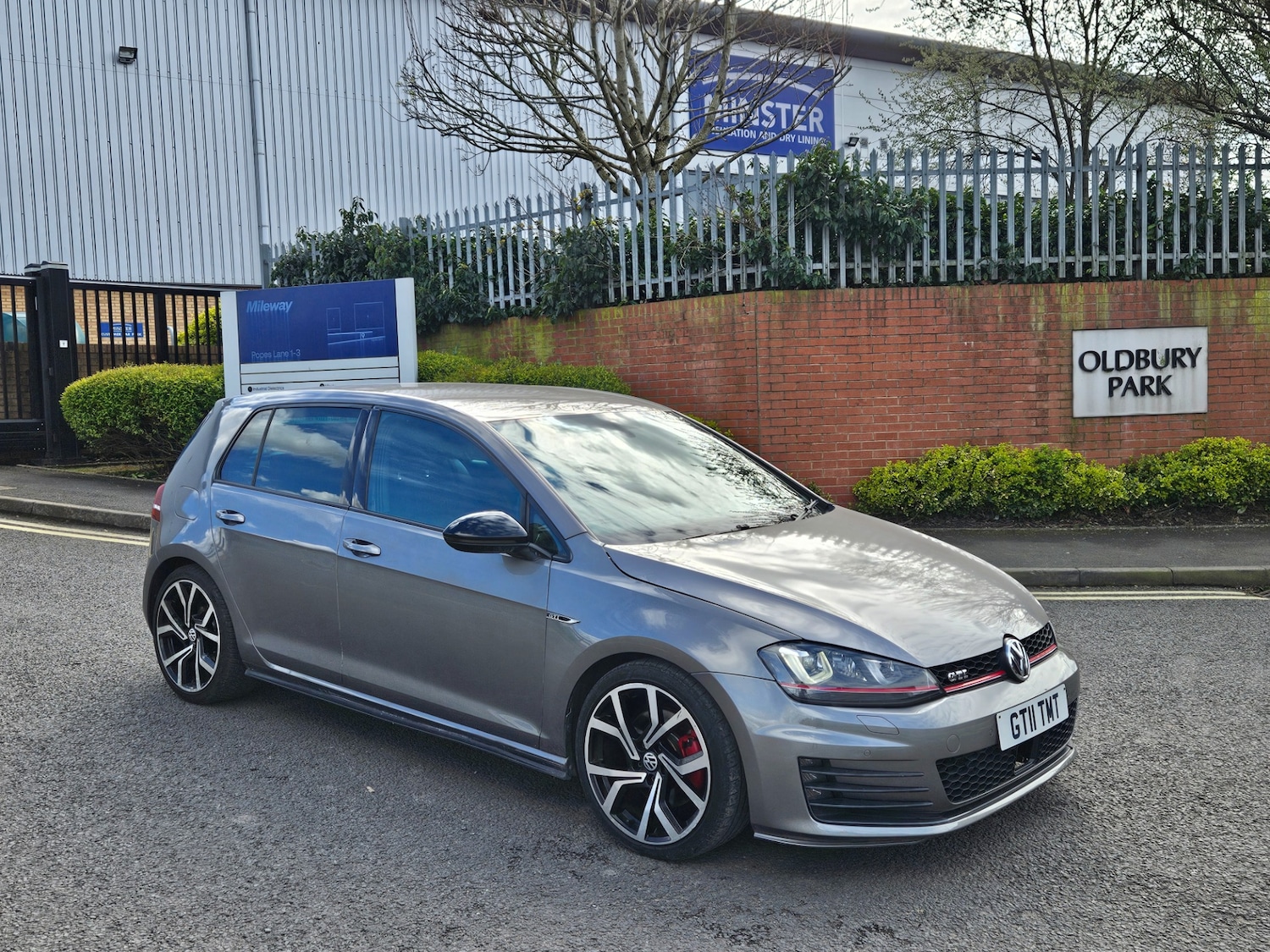 Used Volkswagen Golf 2013 for sale - 78032571: Photo 3