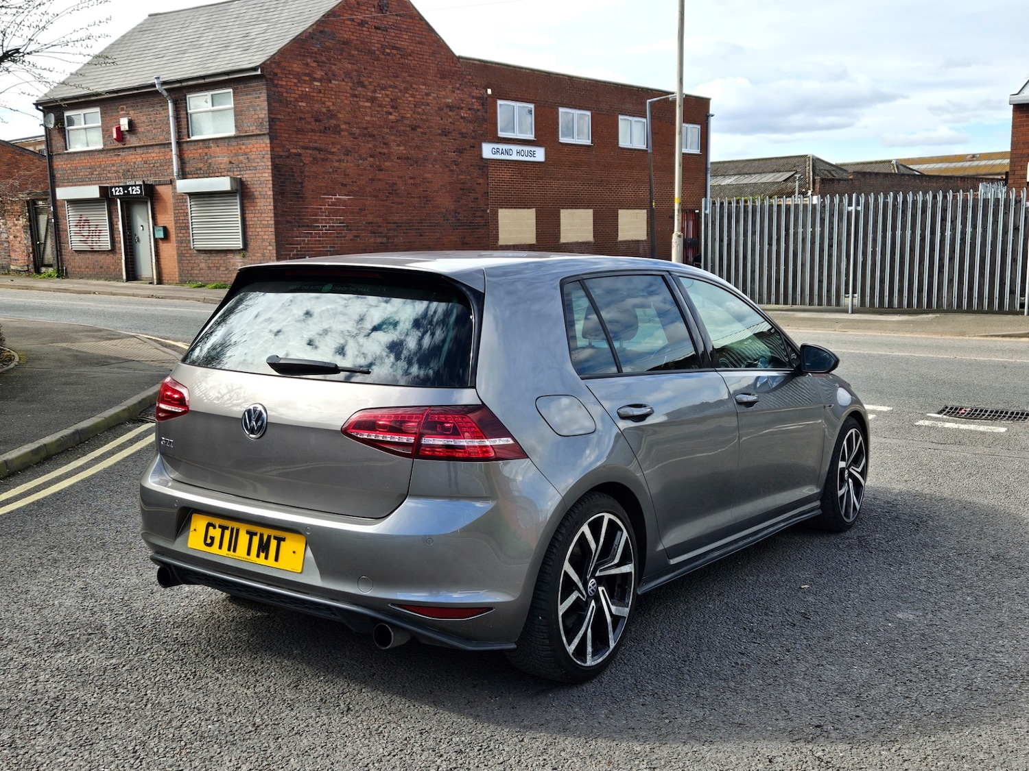 Used Volkswagen Golf 2013 for sale - 78032571: Photo 5