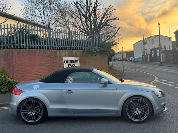 Used Audi TT 2010 for sale - 74146221: Photo 4