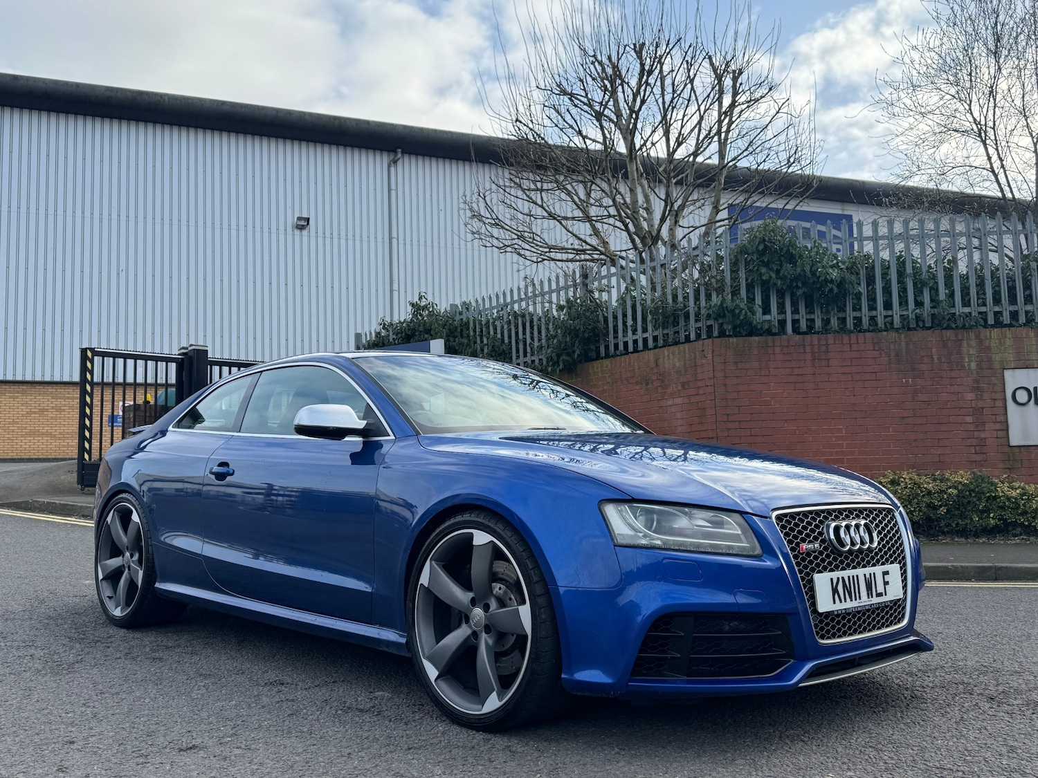 Used Audi RS5 2011 for sale - 77687720: Photo 2