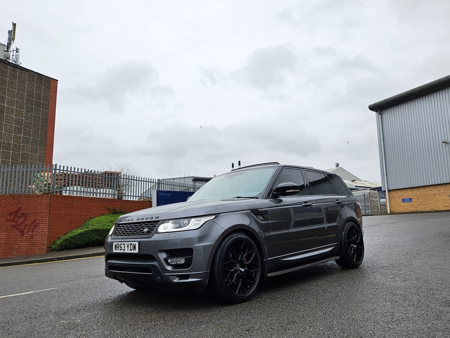 Used Land Rover Range Rover Sport 2013 for sale - 77687775: Photo 11