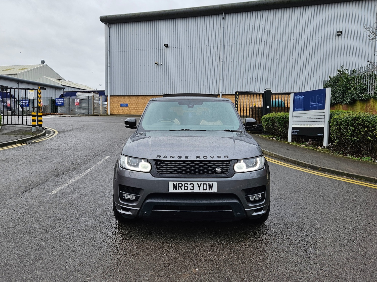 Used Land Rover Range Rover Sport 2013 for sale - 77687775: Photo 12