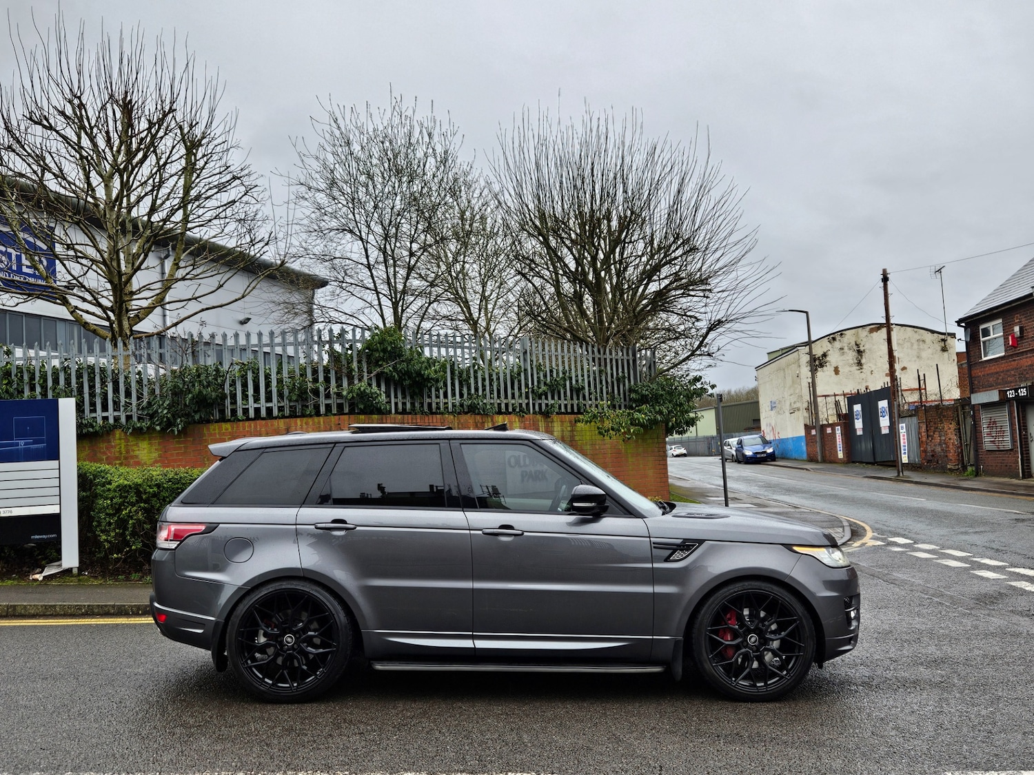 Used Land Rover Range Rover Sport 2013 for sale - 77687775: Photo 4