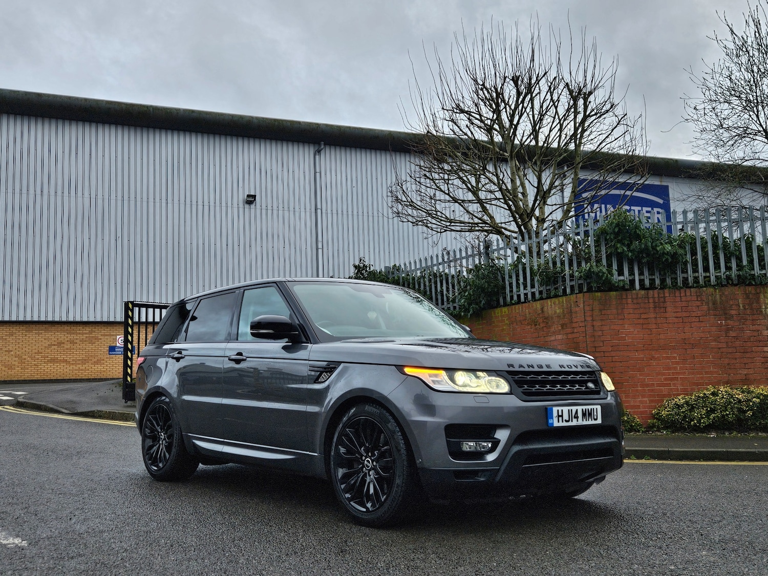 Used Land Rover Range Rover Sport 2014 for sale - 77687824: Photo 1