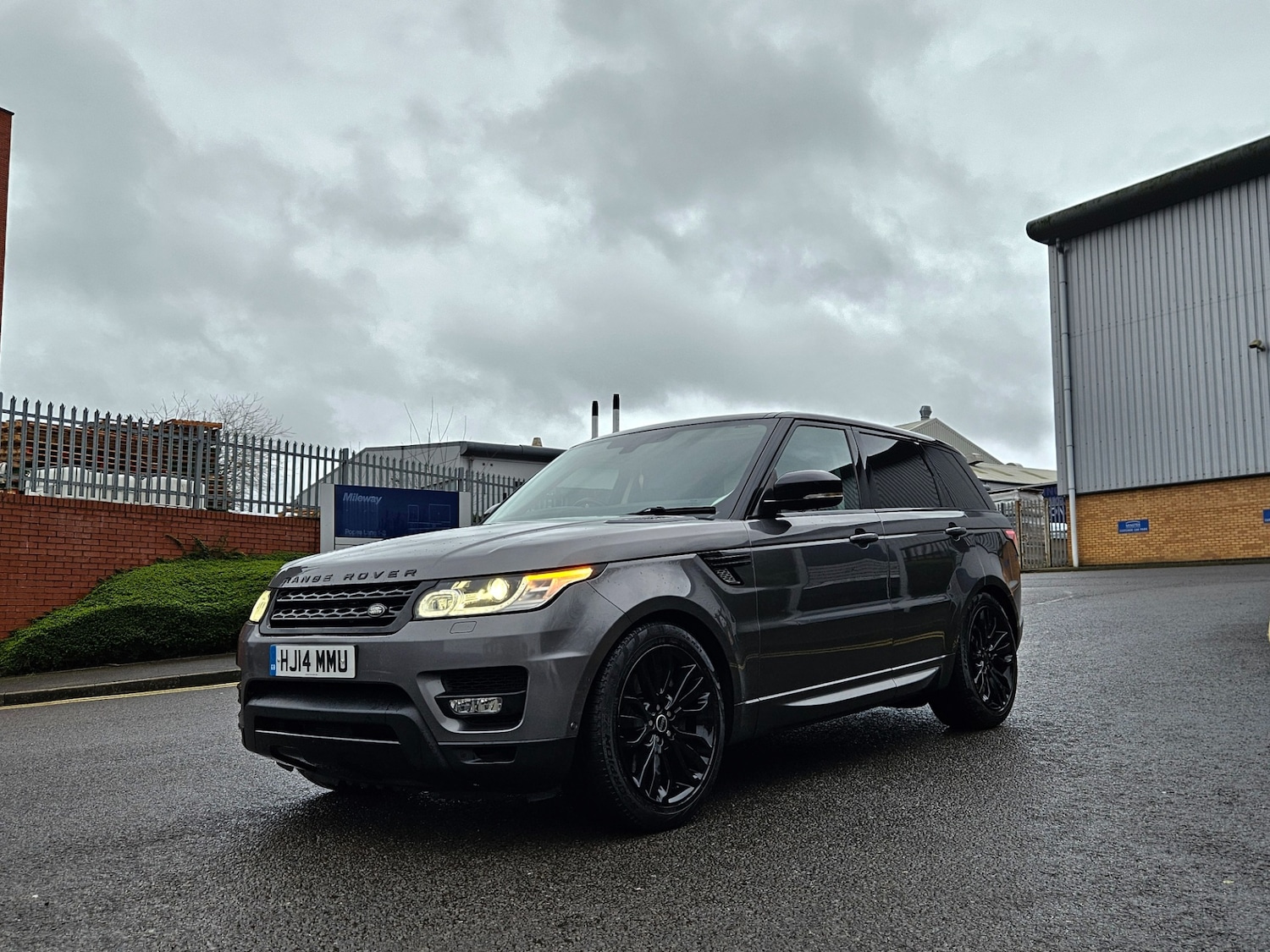 Used Land Rover Range Rover Sport 2014 for sale - 77687824: Photo 11