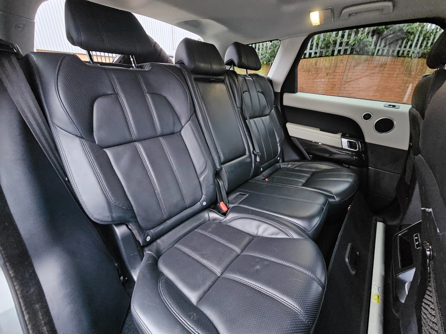 Used Land Rover Range Rover Sport 2014 for sale - 77687824: Photo 17