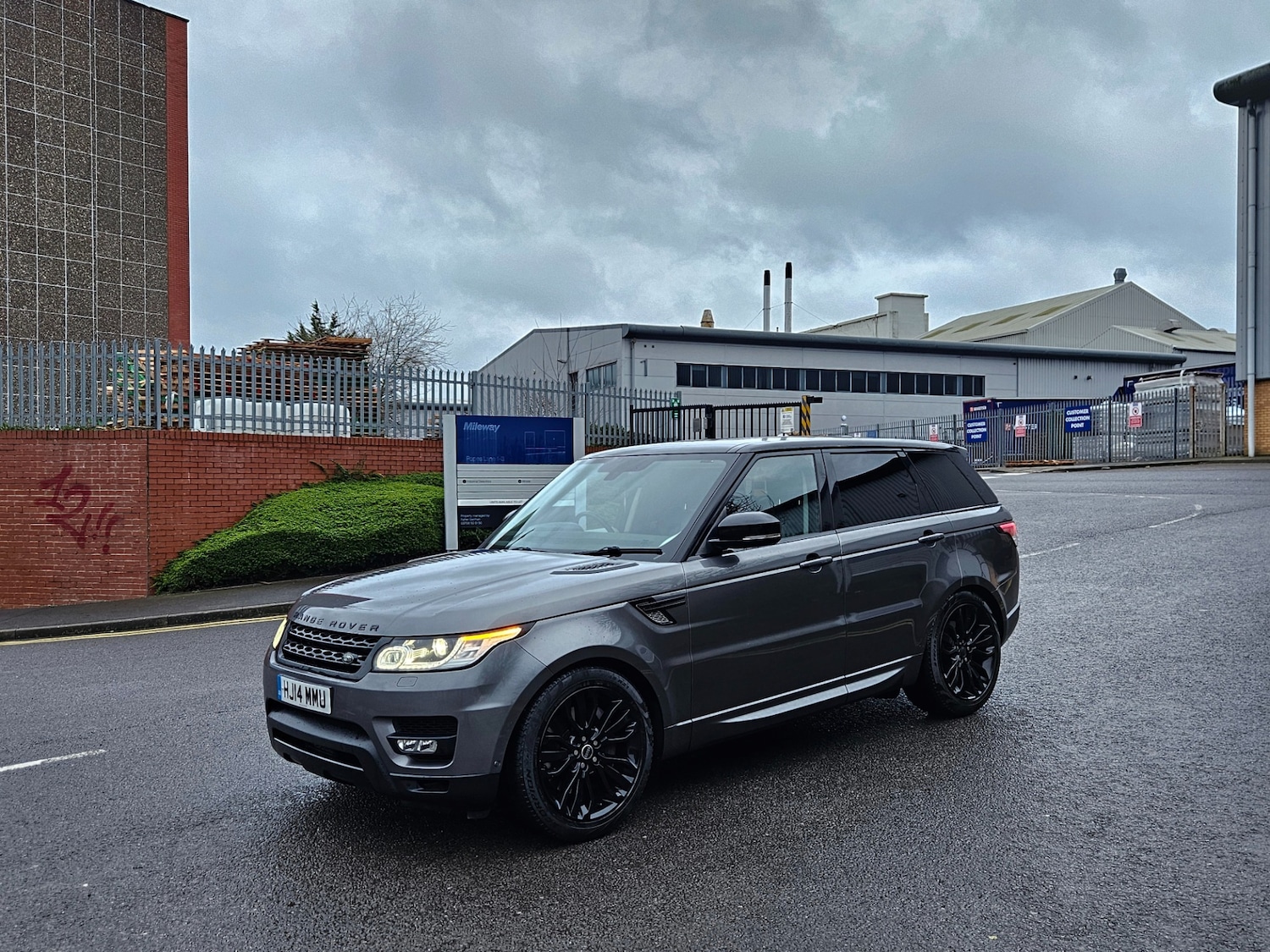 Used Land Rover Range Rover Sport 2014 for sale - 77687824: Photo 9