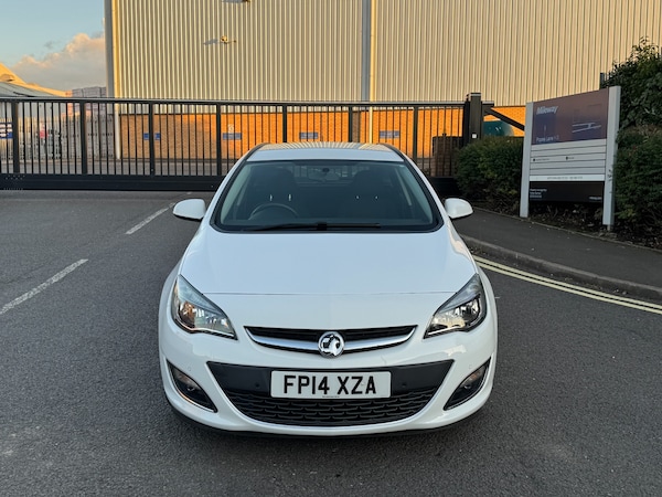 Used Vauxhall Astra 2014 for sale - 76070663: Photo 4