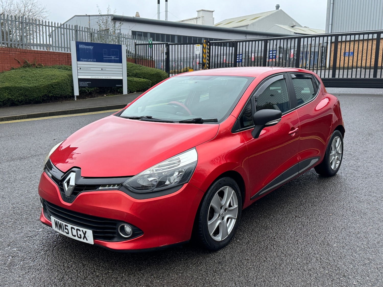 Used Renault Clio 2015 for sale - 77052622: Photo 10