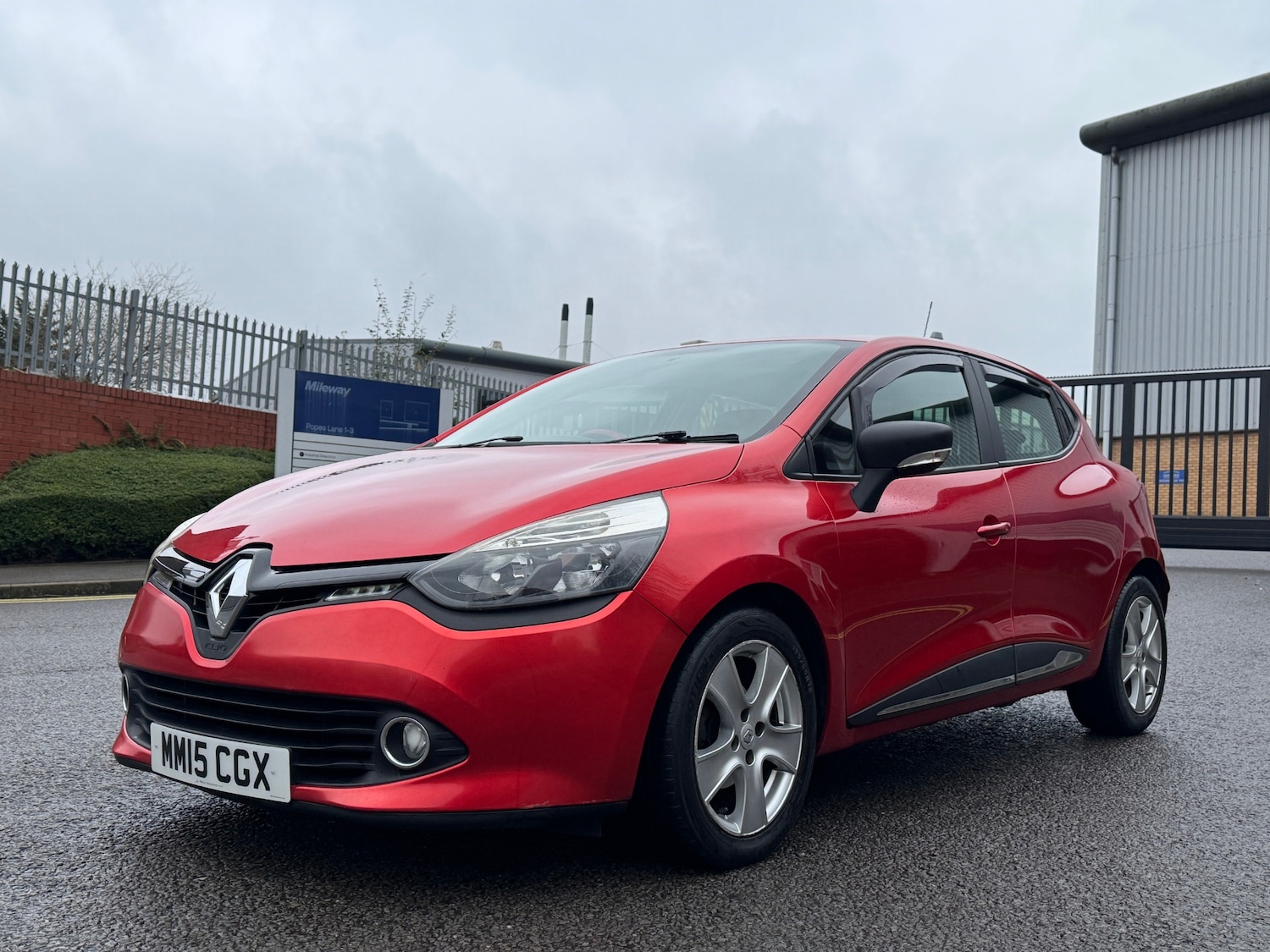 Used Renault Clio 2015 for sale - 77052622: Photo 11