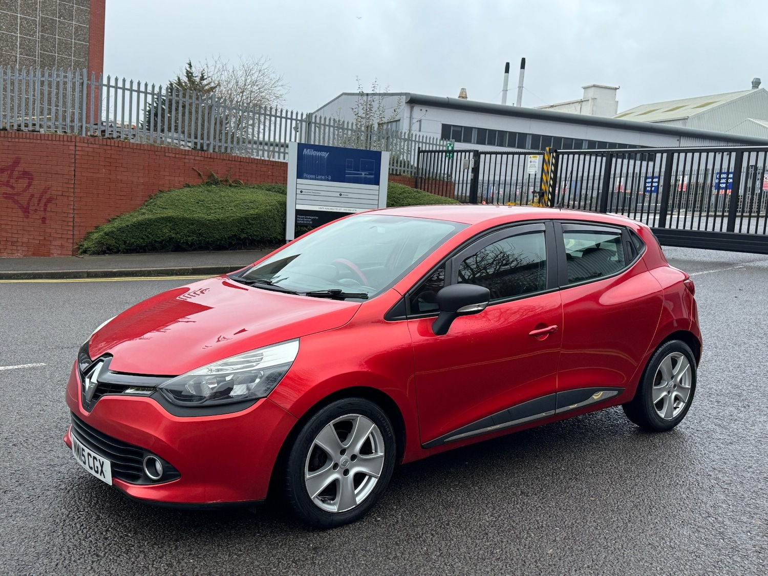Used Renault Clio 2015 for sale - 77052622: Photo 12
