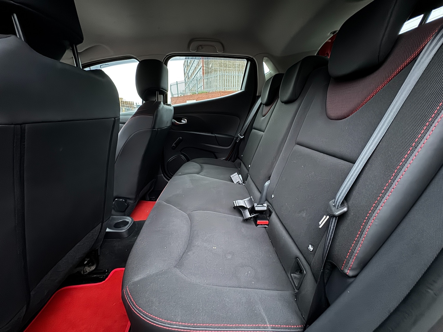 Used Renault Clio 2015 for sale - 77052622: Photo 16