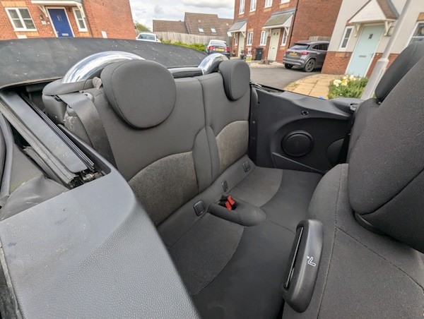 Used MINI Convertible 2009 for sale - 74536980: Photo 17