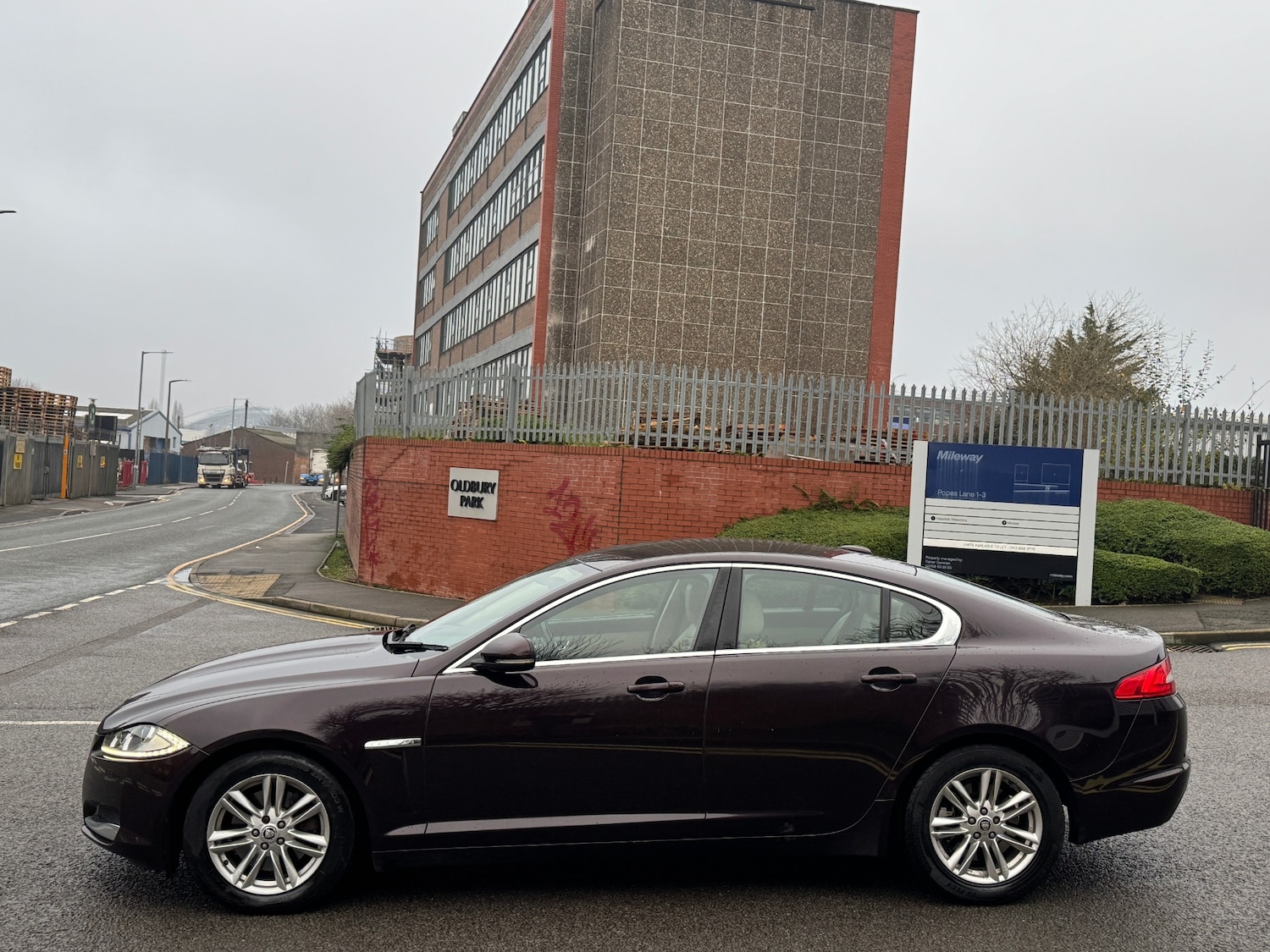 Used Jaguar XF 2012 for sale - 77052623: Photo 9