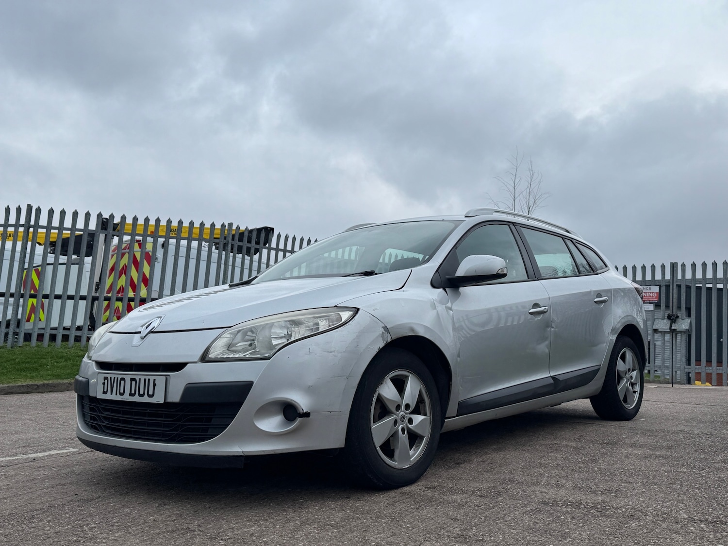 Used Renault Megane 2010 for sale - 77826014: Photo 11