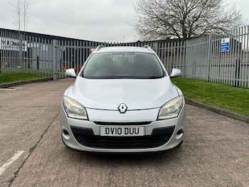 Used Renault Megane 2010 for sale - 77826014: Photo