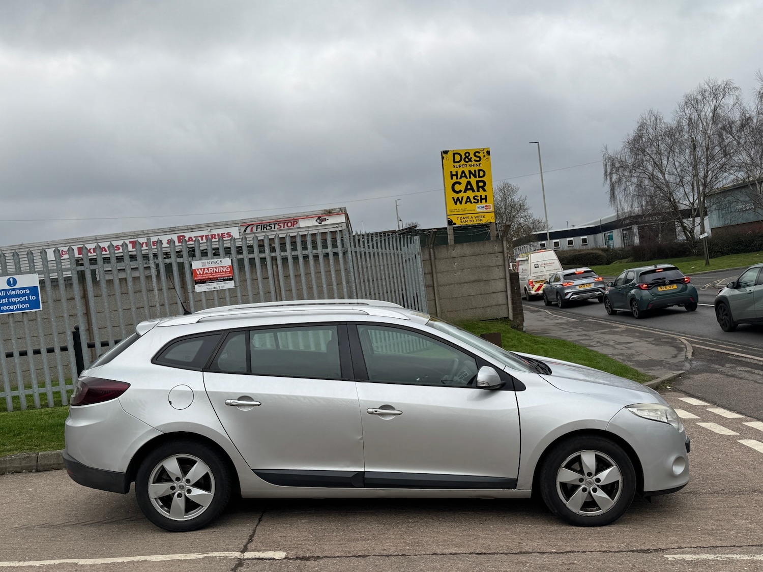 Used Renault Megane 2010 for sale - 77826014: Photo 5