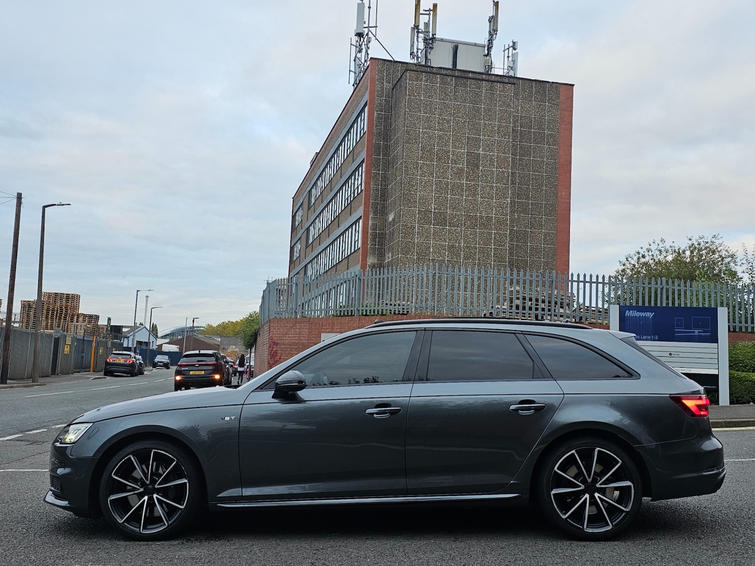 Used Audi A4 2017 for sale - 76149754: Photo 10