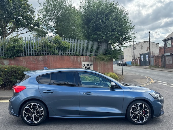 Used Ford Focus 2020 for sale - 75040424: Photo 5