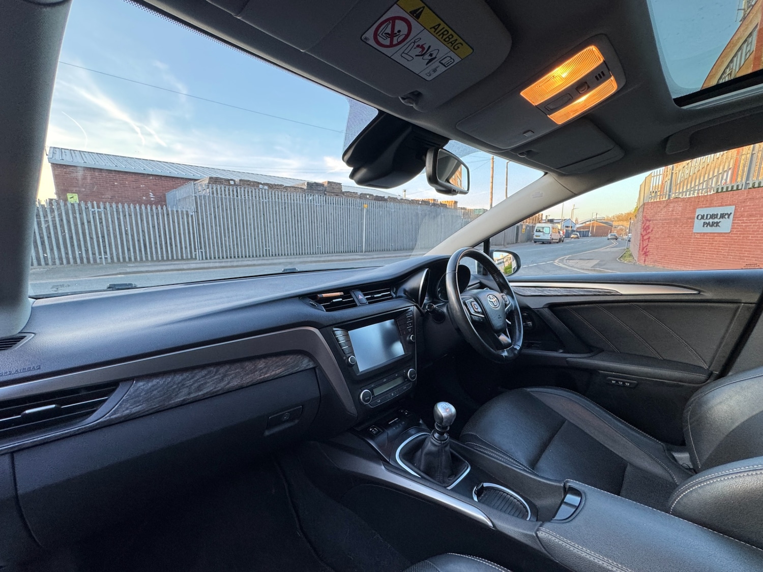 Used Toyota Avensis 2016 for sale - 77979975: Photo 13