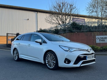 Used Toyota Avensis 2016 for sale - 77979975: Photo