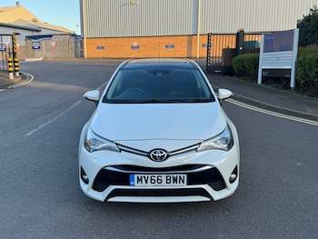 Used Toyota Avensis 2016 for sale - 77979975: Photo