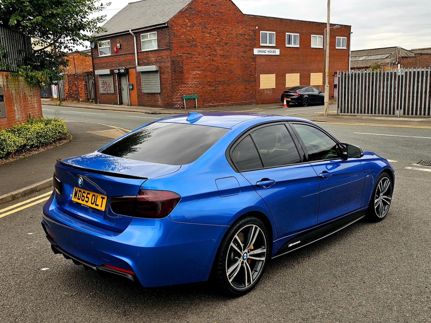 Used BMW 3 Series 2015 for sale - 76351833: Photo 9