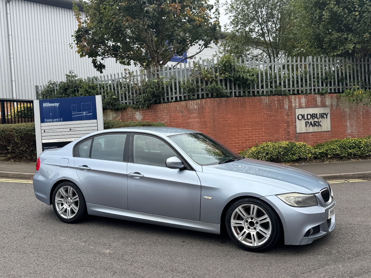 Used BMW 3 Series 2009 for sale - 76248437: Photo 3