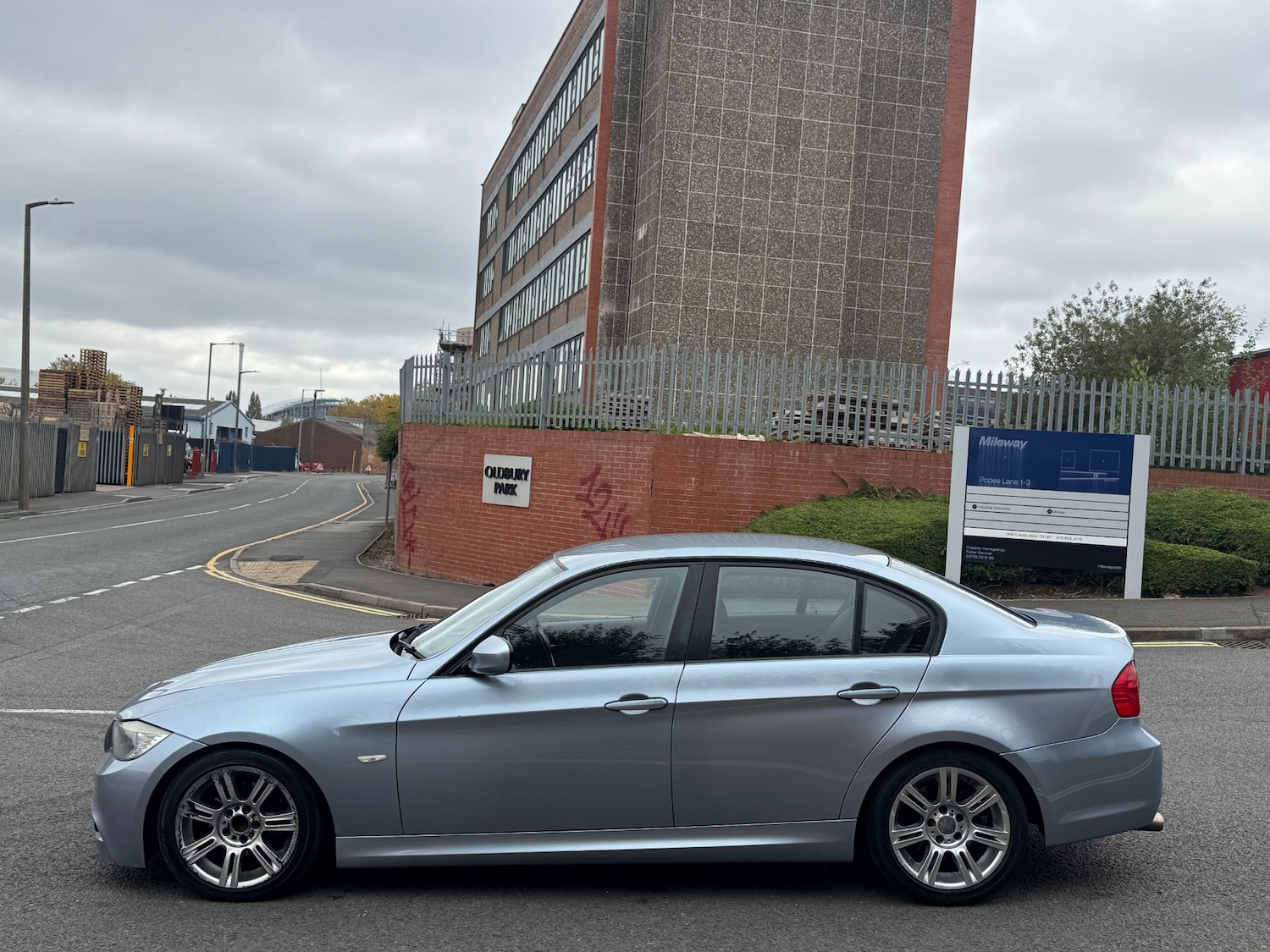 Used BMW 3 Series 2009 for sale - 76248437: Photo 9