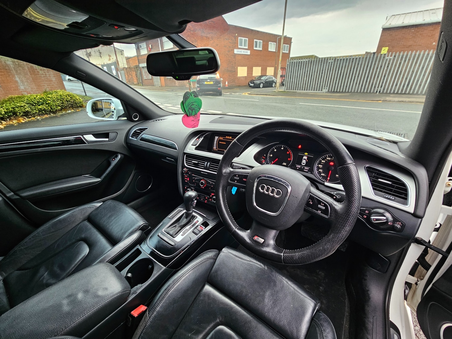 Used Audi A4 2011 for sale - 76486014: Photo 13