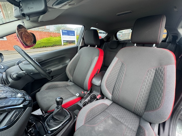 Used Ford Fiesta 2015 for sale - 74800704: Photo 15
