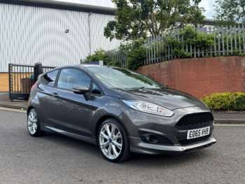 Used Ford Fiesta 2015 for sale - 74800704: Photo