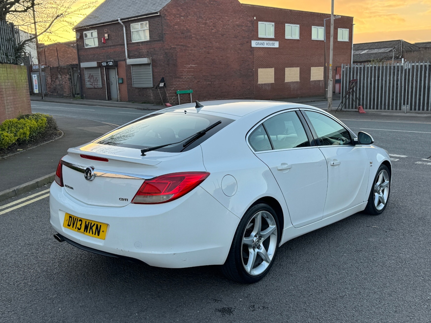Used Vauxhall Insignia 2013 for sale - 78102305: Photo 6