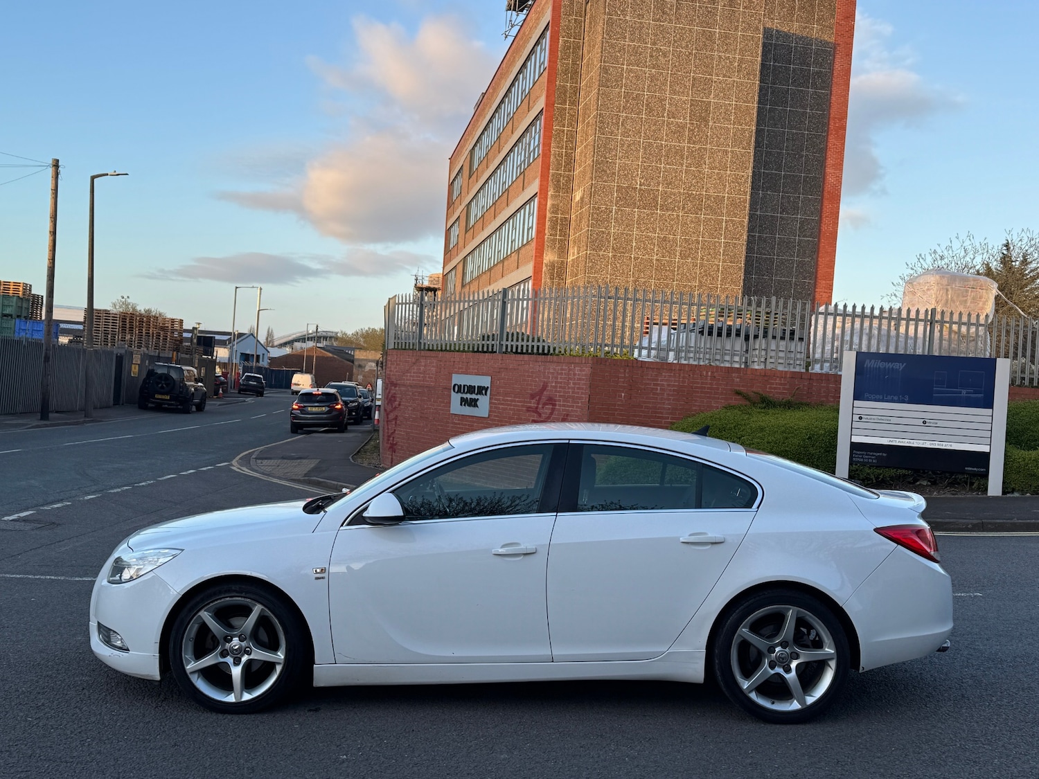 Used Vauxhall Insignia 2013 for sale - 78102305: Photo 9