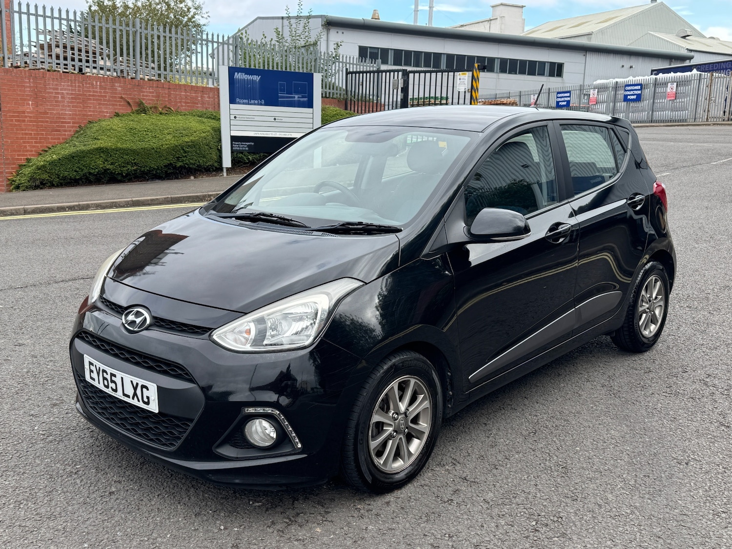 Used Hyundai i10 2015 for sale - 76143468: Photo 10