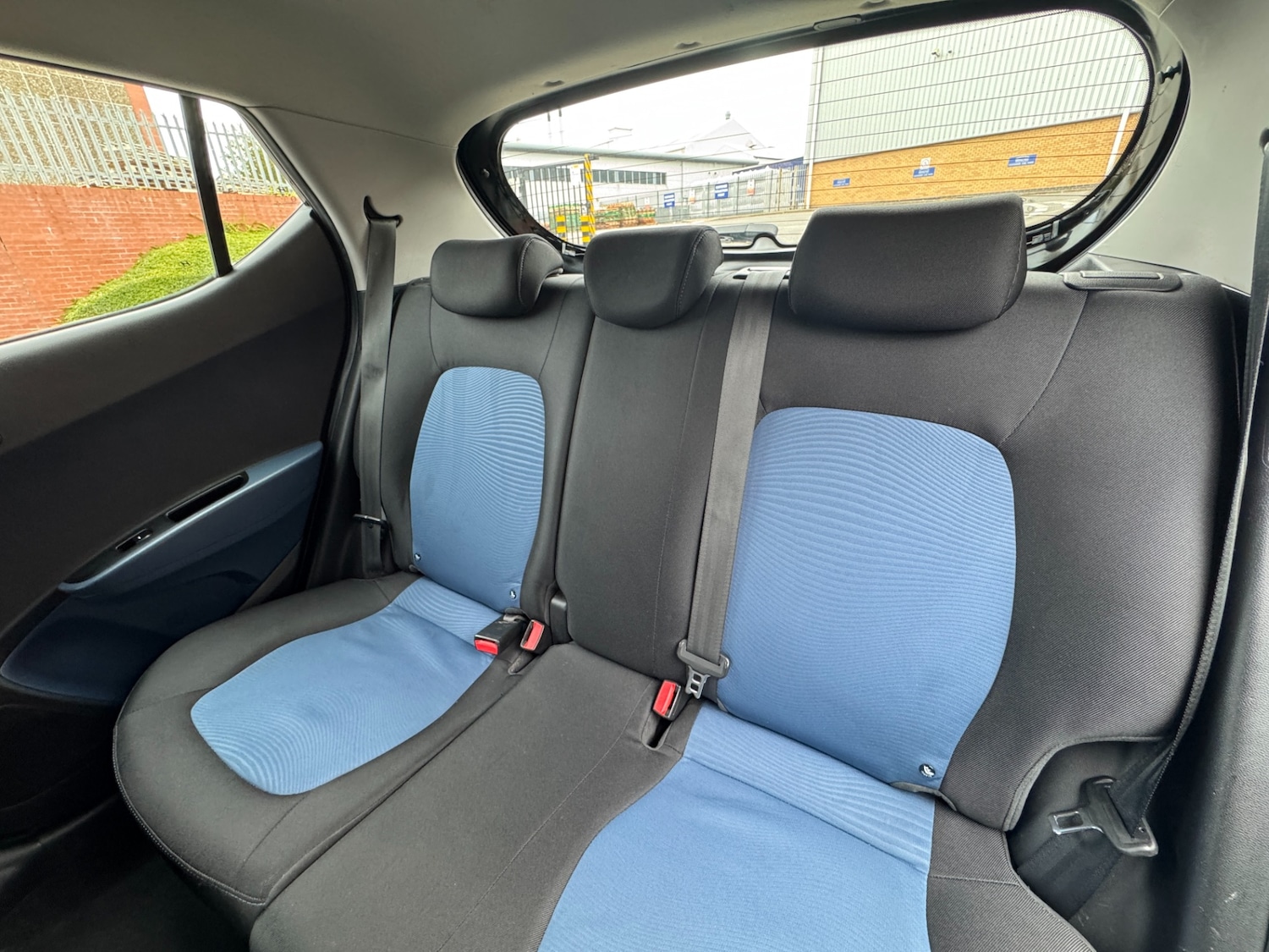 Used Hyundai i10 2015 for sale - 76143468: Photo 17