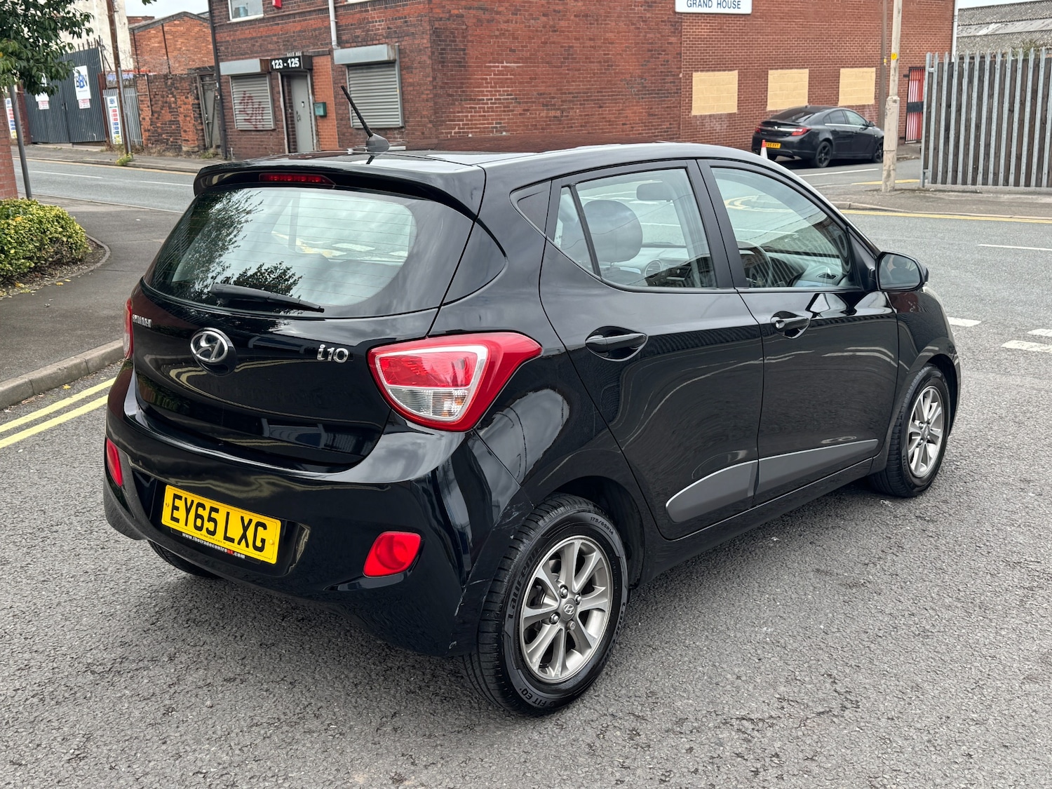 Used Hyundai i10 2015 for sale - 76143468: Photo 6
