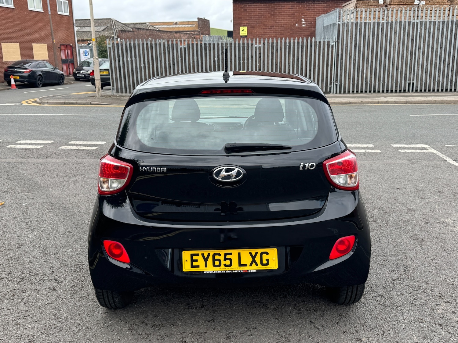 Used Hyundai i10 2015 for sale - 76143468: Photo 7