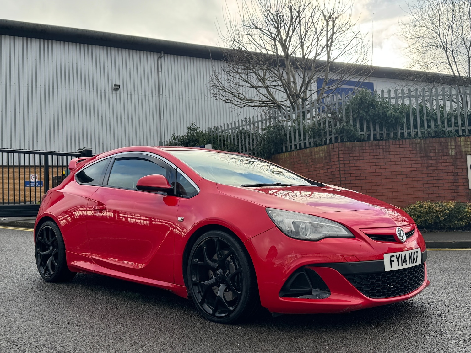 Used Vauxhall Astra GTC 2014 for sale - 77240779: Photo 2