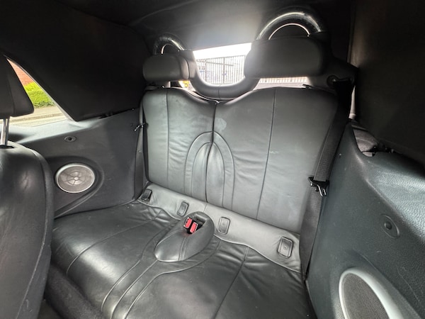 Used MINI Convertible 2005 for sale - 74713933: Photo 18
