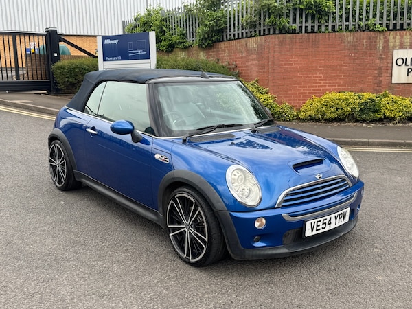 Used MINI Convertible 2005 for sale - 74713933: Photo 1