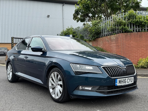 Used Skoda Superb 2016 for sale - 75022823: Photo 2