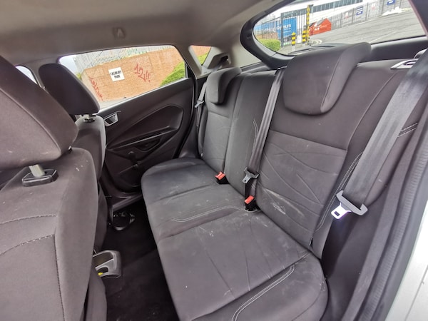 Used Ford Fiesta 2015 for sale - 74041530: Photo 16