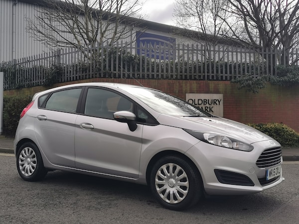 Used Ford Fiesta 2015 for sale - 74041530: Photo 2