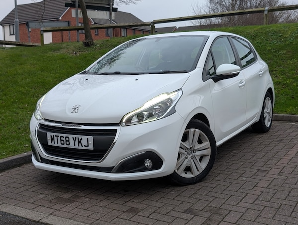 Used Peugeot 208 2018 for sale - 73341960: Photo 2