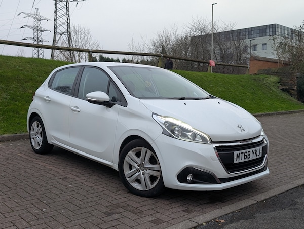 Used Peugeot 208 2018 for sale - 73341960: Photo 6