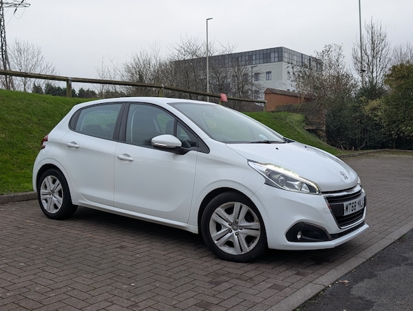 Used Peugeot 208 2018 for sale - 73341960: Photo 7