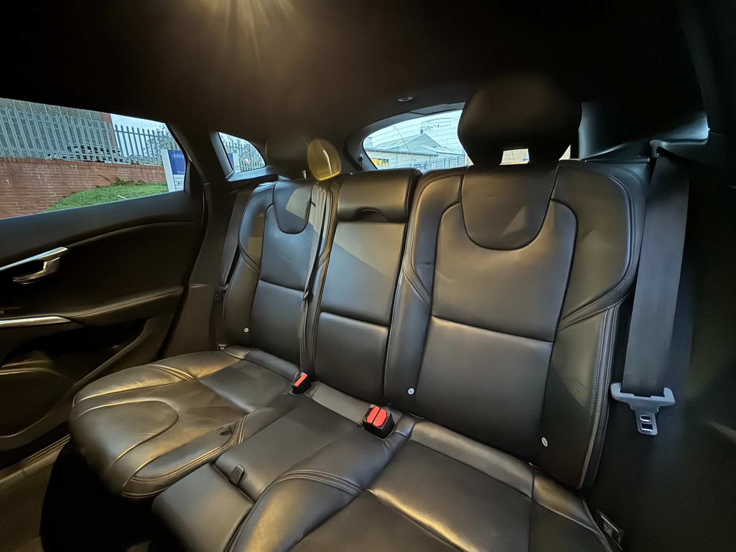 Used Volvo V40 2015 for sale - 76716148: Photo 16