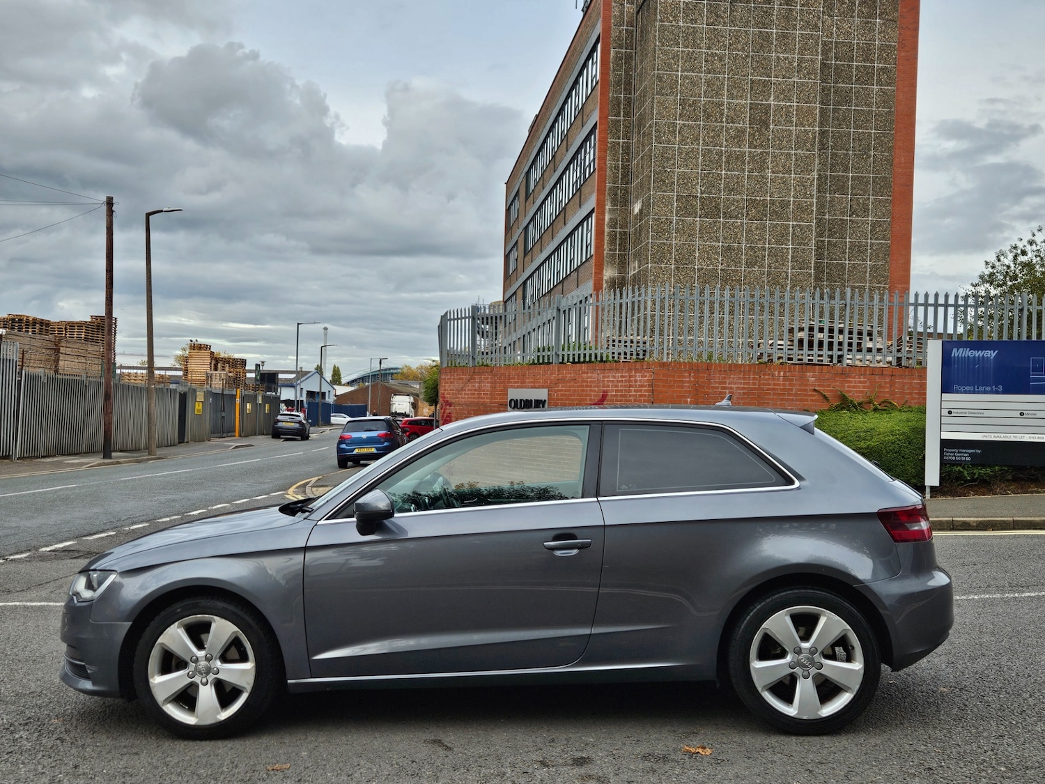 Used Audi A3 2015 for sale - 76381489: Photo 8
