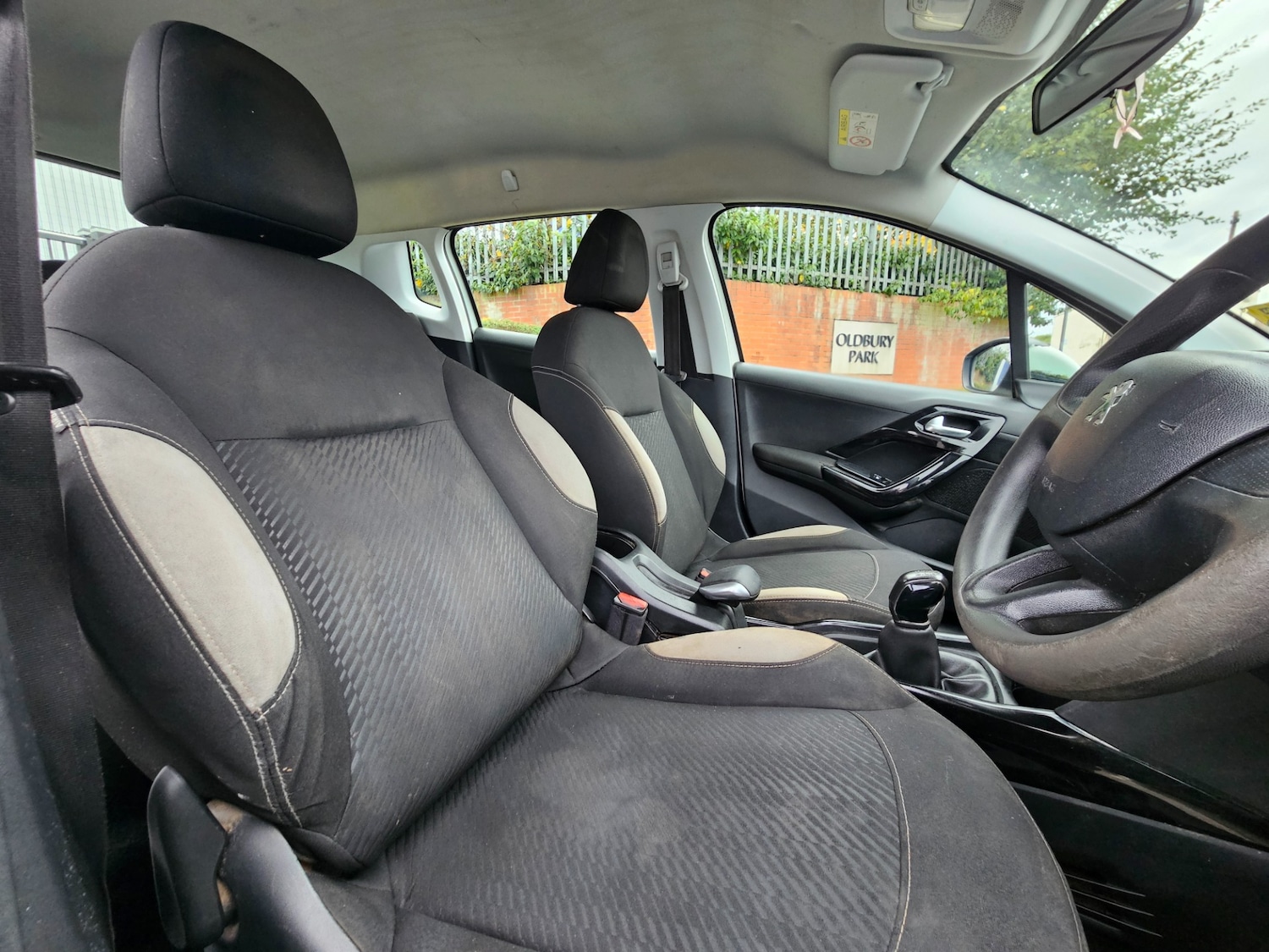 Used Peugeot 2008 2014 for sale - 76381490: Photo 14